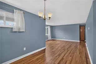 5568 Clark Ave, Bethel Park, PA 15102 - Photo 9