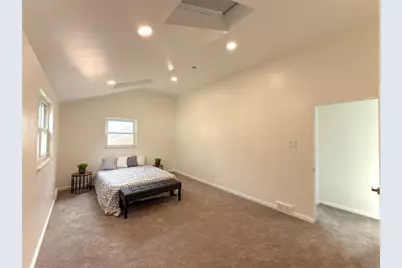 2429 Rose Garden Rd, Pittsburgh, PA 15220 - Photo 15