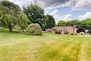 121 Covewood Dr, Center Township, PA 16001 - Photo 29
