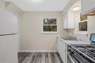 2808 Castleview Dr, Pittsburgh, PA 15227 - Photo 13