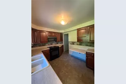 1816 Park Circle Dr, Pittsburgh, PA 15116 - Photo 13