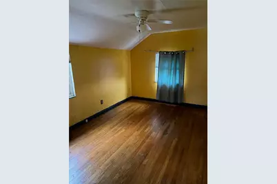 1015 Glencoe, Green Tree, PA 15220 - Photo 3