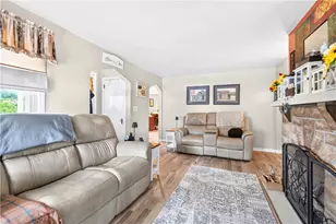 4427 Elizabeth St, West Mifflin, PA 15122 - Photo 7