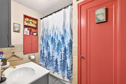 4427 Elizabeth Street, West Mifflin, PA 15122 - Photo 25