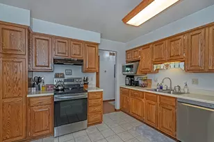 201 Falcon Ridge Dr, New Kensington, PA 15068 - Photo 15