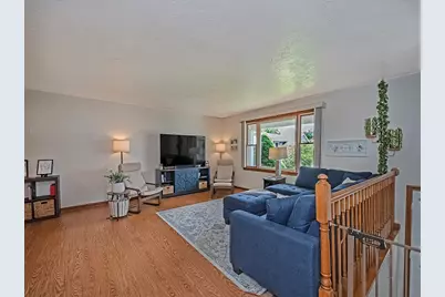 201 Falcon Ridge Drive, New Kensington, PA 15068 - Photo 11