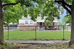 1219 Connecticut St, Hopewell Township, PA 15001 - Photo 3