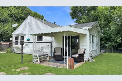 1219 Connecticut St, Hopewell Township, PA 15001 - Photo 7