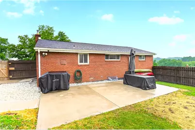 12 Corbett Ave, Hempfield Township, PA 15642 - Photo 3