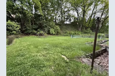 1101 Woods Run Ave, Pittsburgh, PA 15212 - Photo 17