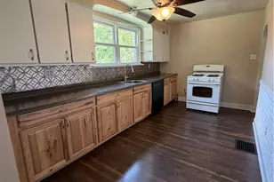 1140 Chapel Rd, Center Township, PA 15061 - Photo 9