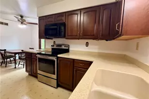 112 Friendship Ln, Hempfield Township, PA 15601 - Photo 13