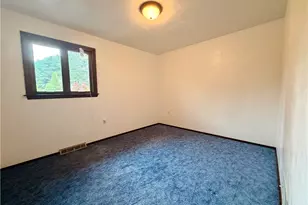 112 Friendship Ln, Hempfield Township, PA 15601 - Photo 15