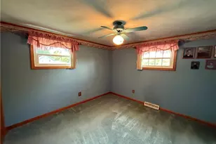 607 Ridge Ave, E Mahoning/Marion Ctr, PA 15759 - Photo 9