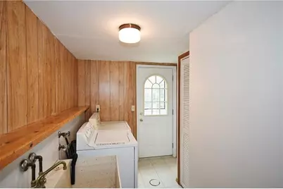 371 Chess St, Bridgeville, PA 15017 - Photo 11