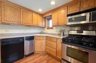 4289 Glen Lytle Rd, Pittsburgh, PA 15217 - Photo 9