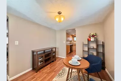 4289 Glen Lytle Rd, Pittsburgh, PA 15217 - Photo 15