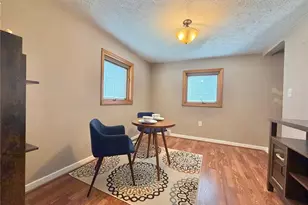 4289 Glen Lytle Rd, Pittsburgh, PA 15217 - Photo 13