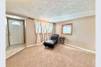 4289 Glen Lytle Rd, Pittsburgh, PA 15217 - Photo 5