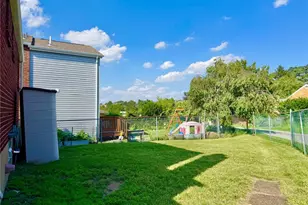4289 Glen Lytle Rd, Pittsburgh, PA 15217 - Photo 37