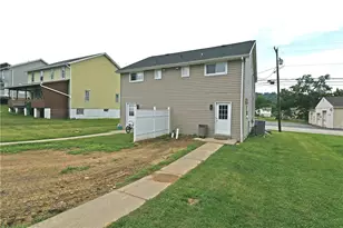401-403 Georgetown Rd, Cecil, PA 15055 - Photo 5