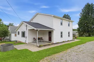 120 Oregon Ave, Vandergrift, PA 15690 - Photo 1
