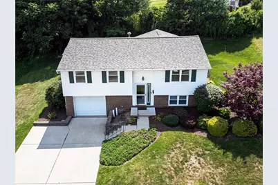 3139 New Hampshire Dr, Lower Burrell, PA 15068 - Photo 1