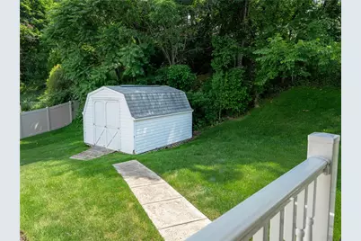 3139 New Hampshire Dr, Lower Burrell, PA 15068 - Photo 13