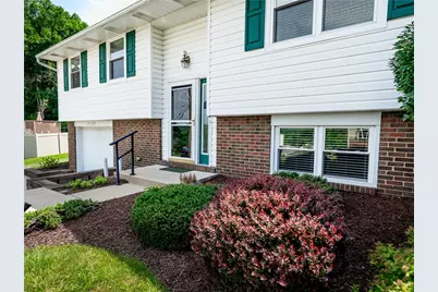 3139 New Hampshire Dr, Lower Burrell, PA 15068 - Photo 5