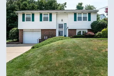 3139 New Hampshire Dr, Lower Burrell, PA 15068 - Photo 3