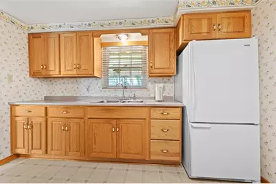 102 Michael Dr, Level Green, PA 15085 - Photo 13