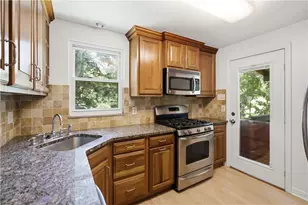 8680 Winchester Dr, Pittsburgh, PA 15237 - Photo 13