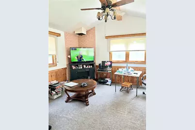 104 Tracy Lane, Franklin Township, PA 16001 - Photo 5