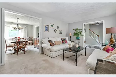 220 Kinvara Dr, Ross Twp, PA 15237 - Photo 5