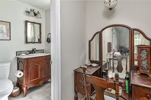 220 Kinvara Dr, Ross Twp, PA 15237 - Photo 17