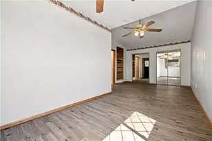 5624 Tracy Dr, Bethel Park, PA 15236 - Photo 27