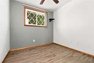 5624 Tracy Dr, Bethel Park, PA 15236 - Photo 17