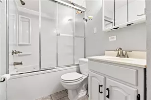 5624 Tracy Dr, Bethel Park, PA 15236 - Photo 19
