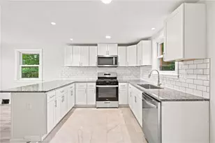 1468 Steuben St, Pittsburgh, PA 15205 - Photo 9