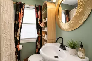904 Plymouth Ln, Ellwood City, PA 16117 - Photo 15