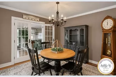 904 Plymouth Ln, Ellwood City, PA 16117 - Photo 9
