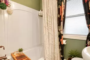 904 Plymouth Ln, Ellwood City, PA 16117 - Photo 15