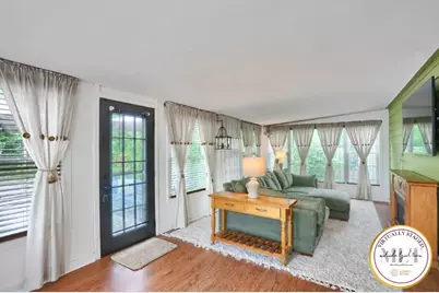 904 Plymouth Ln, Ellwood City, PA 16117 - Photo 11