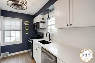904 Plymouth Ln, Ellwood City, PA 16117 - Photo 9
