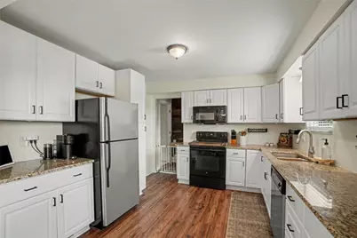 917 5th St, Baden, PA 15005 - Photo 11