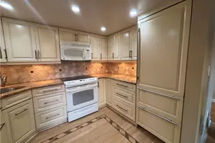 1 Trimont Ln, Pittsburgh, PA 15211 - Photo 5