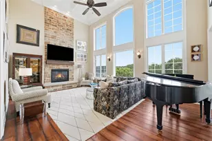 150 Majestic Dr, Cranberry Township, PA 16046 - Photo 9