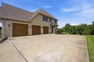 150 Majestic Dr, Cranberry Township, PA 16046 - Photo 3