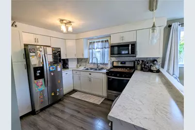 513 W Miller Ave, Munhall, PA 15120 - Photo 9