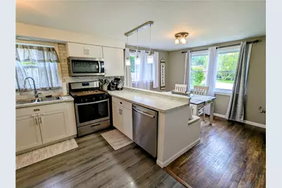 513 W Miller Ave, Munhall, PA 15120 - Photo 11